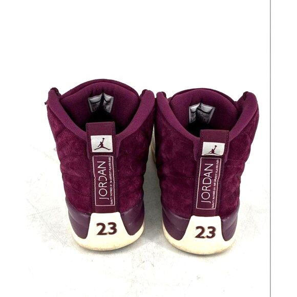 Athletic_Shoes
